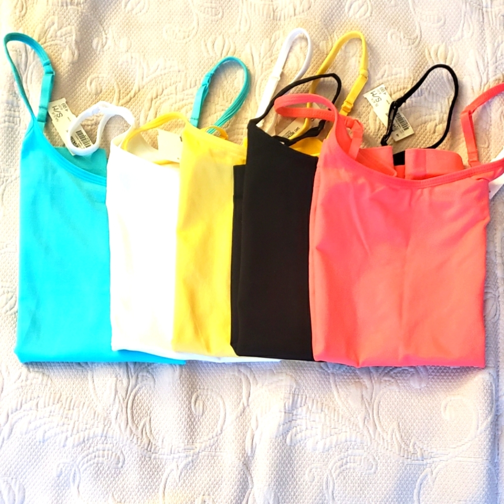 Mutiliple Summer tank top spandex size small / madium ( one per order)